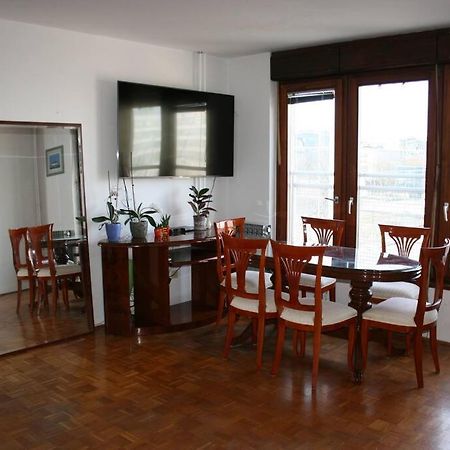 Bright Flat In The Lower Town Zagreb Exteriör bild